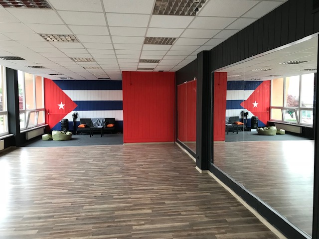 lustro na&nbsp;wymiar